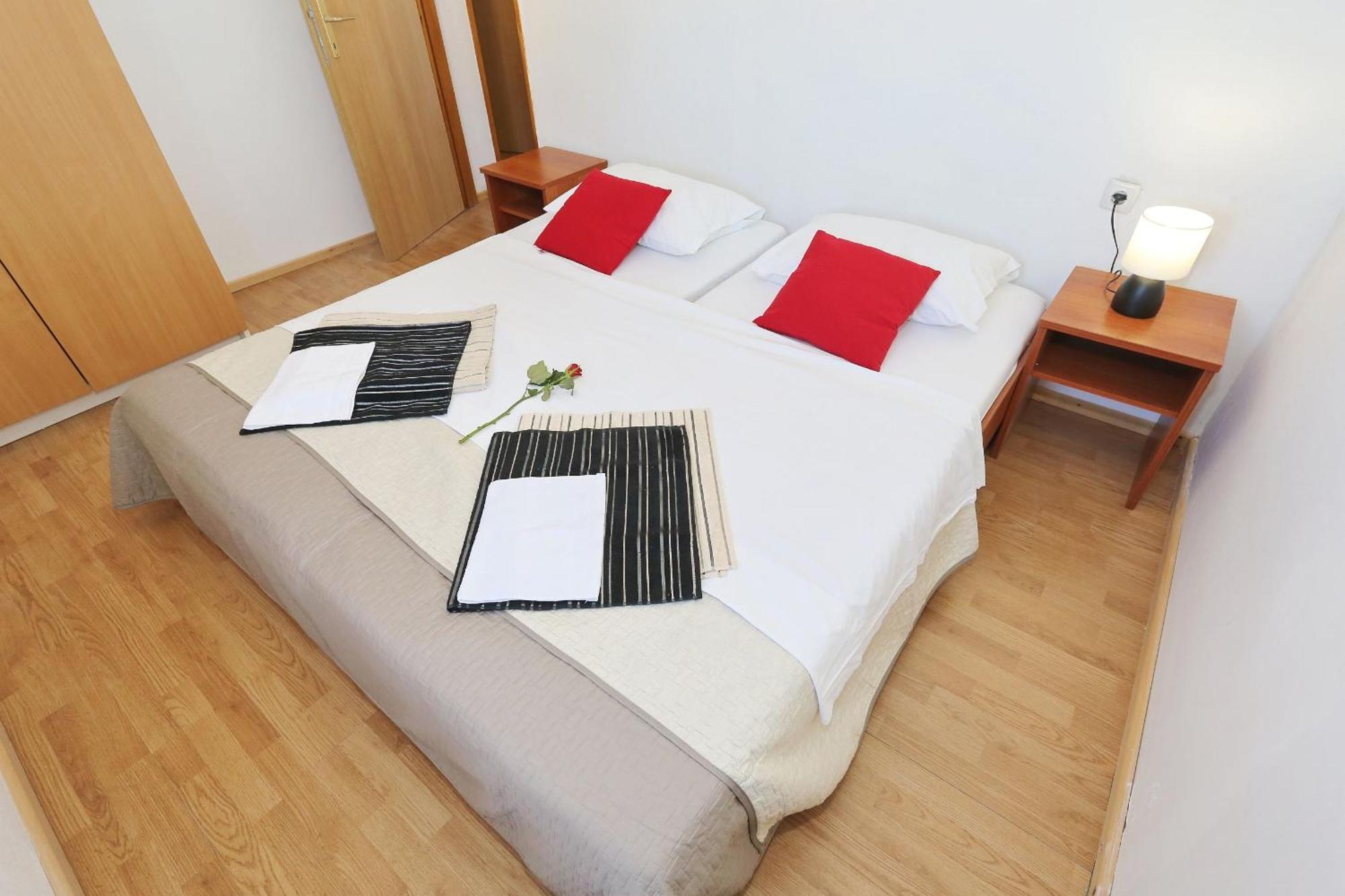 Holiday home Luka-sauna & Jacuzzi
