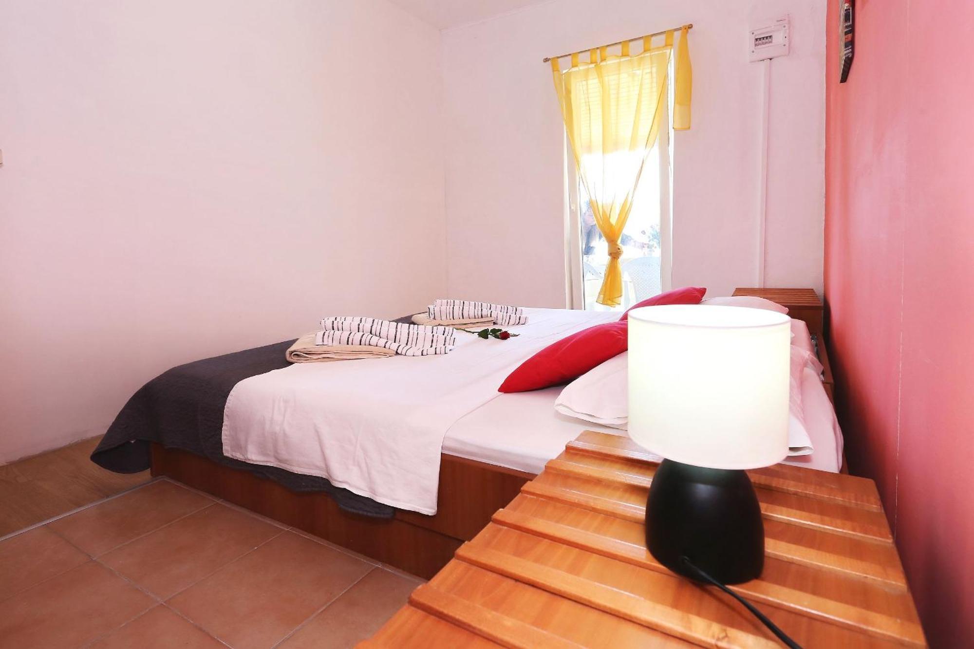 Holiday home Luka-sauna & Jacuzzi *