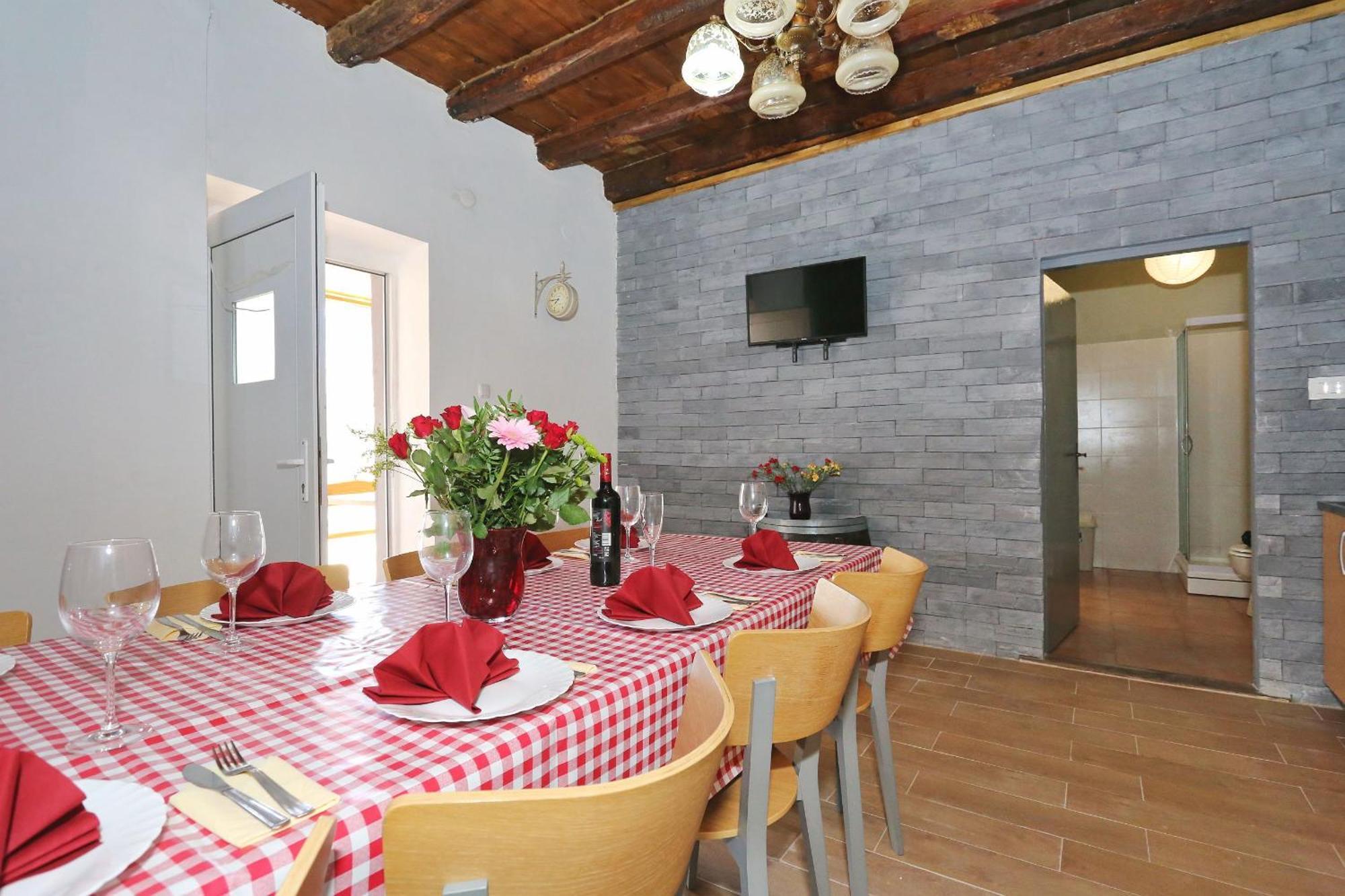 Luka-sauna & Jacuzzi Ferienhaus Privlaka (Zadar)