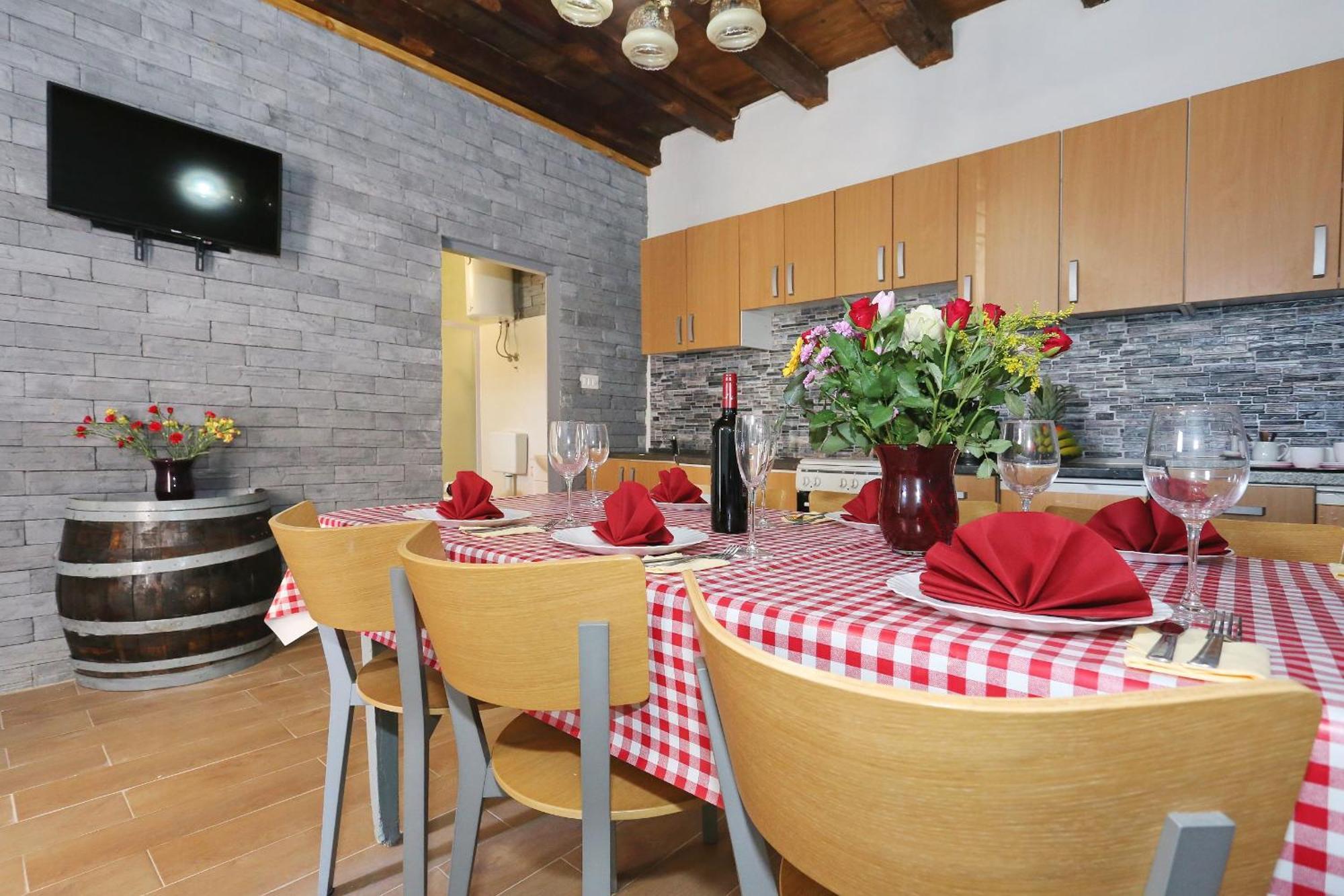 Holiday home Luka-sauna & Jacuzzi Privlaka (Zadar)